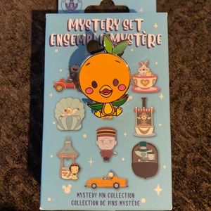 Disney Jerrod Maruuyama Mystery Pin Orange Bird